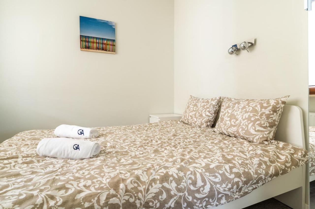 Golden - Center - Gieldowa Apartment